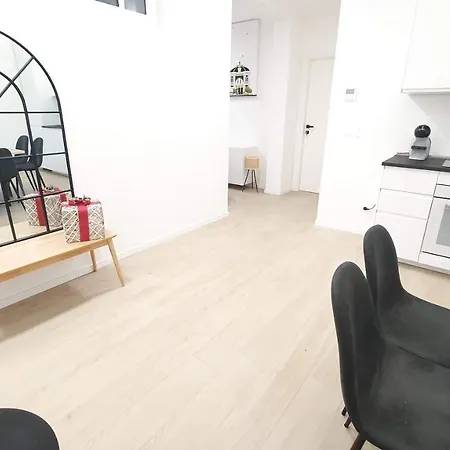 بيت ضيافة Dimora Beluga - Centro باري