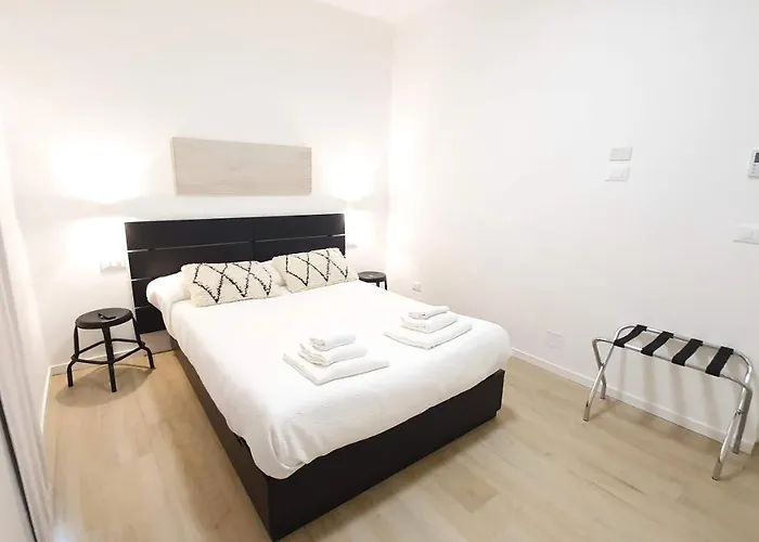 Dimora Beluga - Centro 게스트하우스 3*