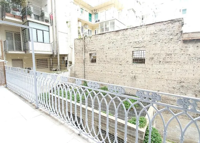 게스트하우스 Dimora Beluga - Centro 3*