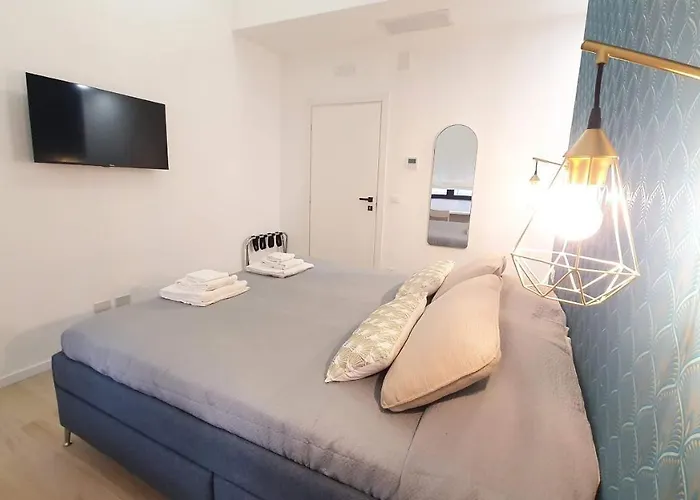 Dimora Beluga - Centro 게스트하우스 3*