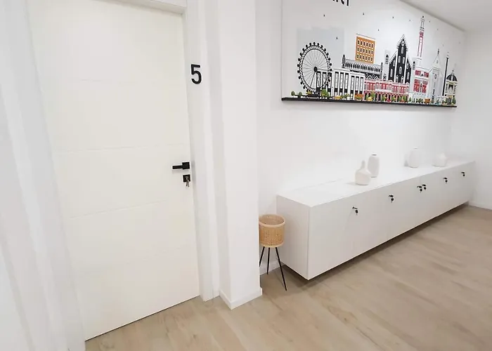 Dimora Beluga - Centro Affittacamere Bari